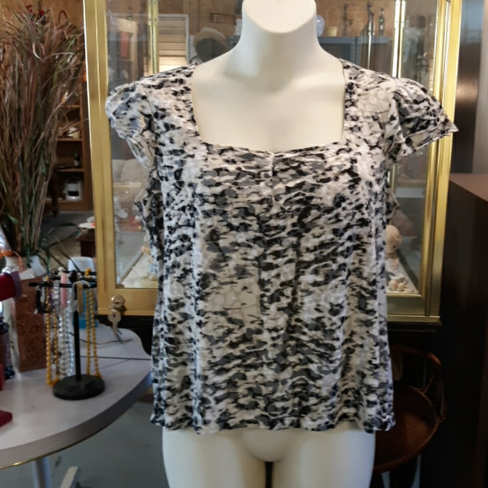 Tribella size pxl shirt ( SKU 502)